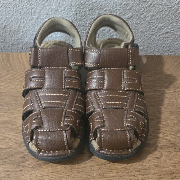 Arizona Jean Company Brown Kids Sandals - Picture 1 of 4